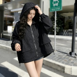 SG1207款2026春装新品短款女士宽松时尚短款设计感超好看提花连帽短外套